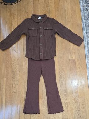 OKIE DOKIE TODDLER GIRLS BROWN WAFFLE LONG SLEEVES TOP AND MATCHING LEGGINGS 5T